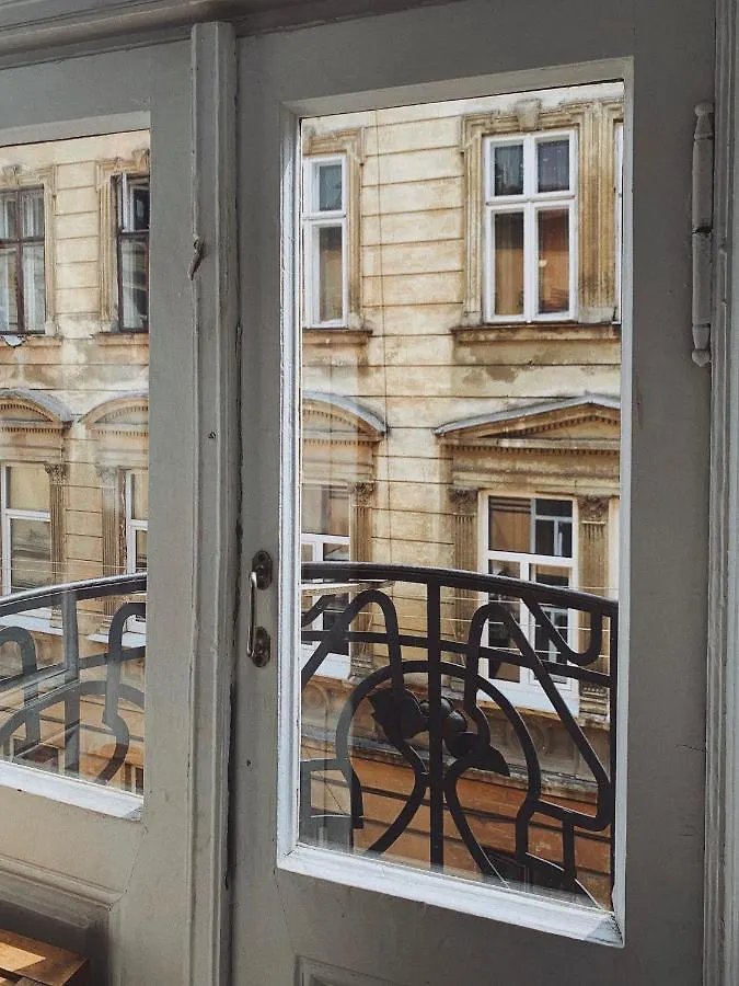 Aparthotel Lviv Loft Apartments